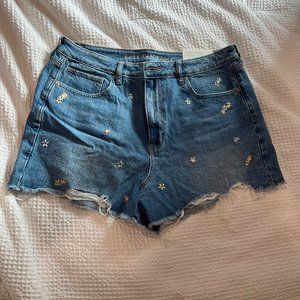 NEW High Waisted Denim Floral Shorts